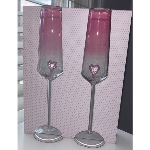 cupcakes & cashmere Other - Cupcakes & Cashmere Glass Pink Heart Flutes- Set of 2